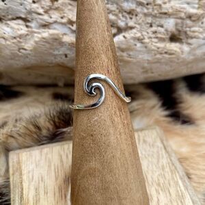 Sterling Silver Crashing Wave Ring size 6,9
